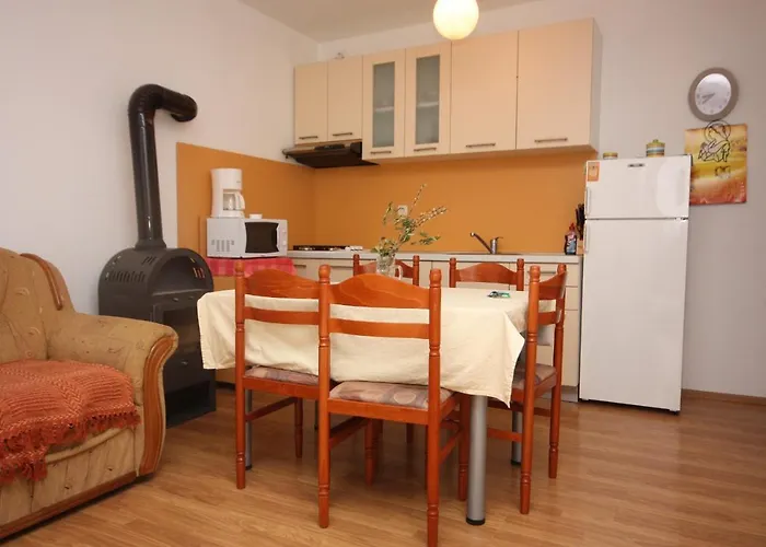 6149b شقة نين