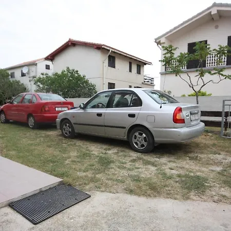 Apartment 6149b Nin