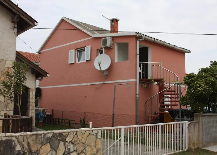 6149b Apartament *